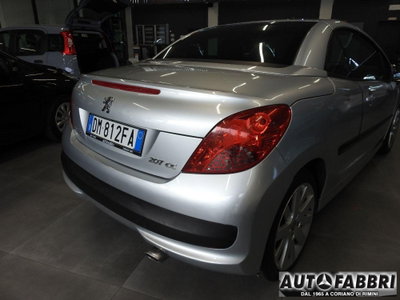 Peugeot 207 Cabrio HDi 110CV CC Féline (12)