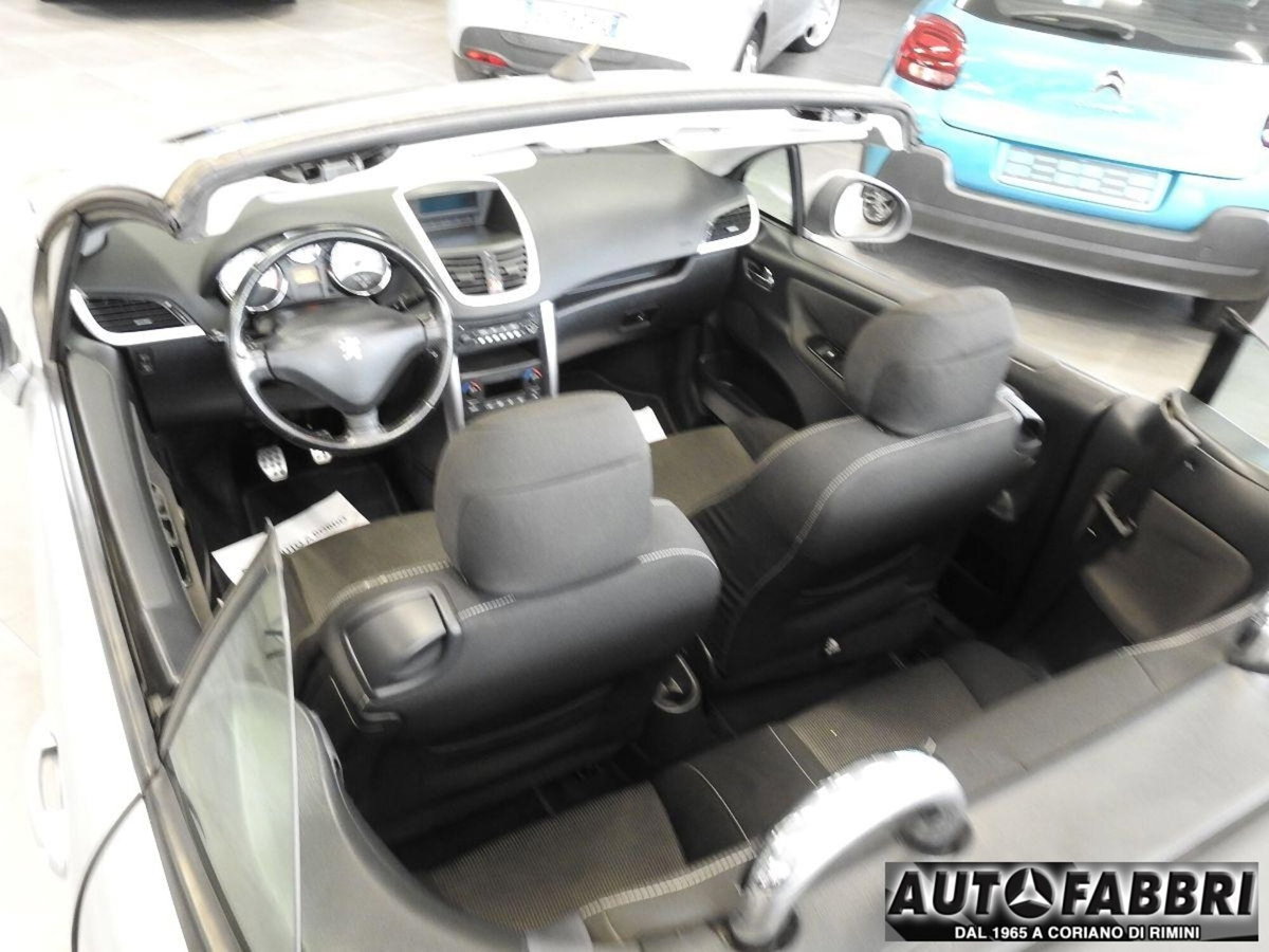 Peugeot 207 Cabrio HDi 110CV CC Féline (5)