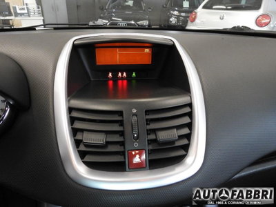 Peugeot 207 Cabrio HDi 110CV CC Féline (9)