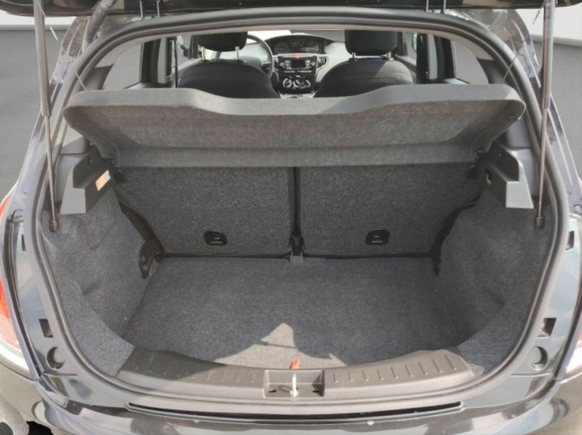 Lancia Ypsilon 1.0 FireFly 5 porte S&S Hybrid Silver Plus (20)