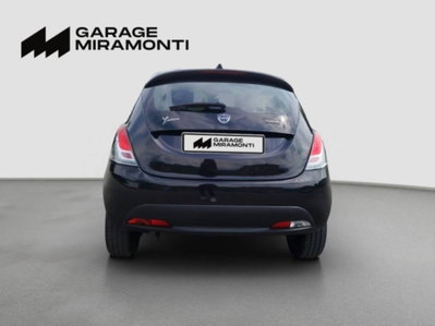 Lancia Ypsilon 1.0 FireFly 5 porte S&S Hybrid Silver Plus (5)