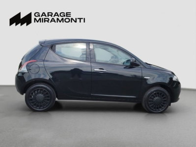Lancia Ypsilon 1.0 FireFly 5 porte S&S Hybrid Silver Plus (7)