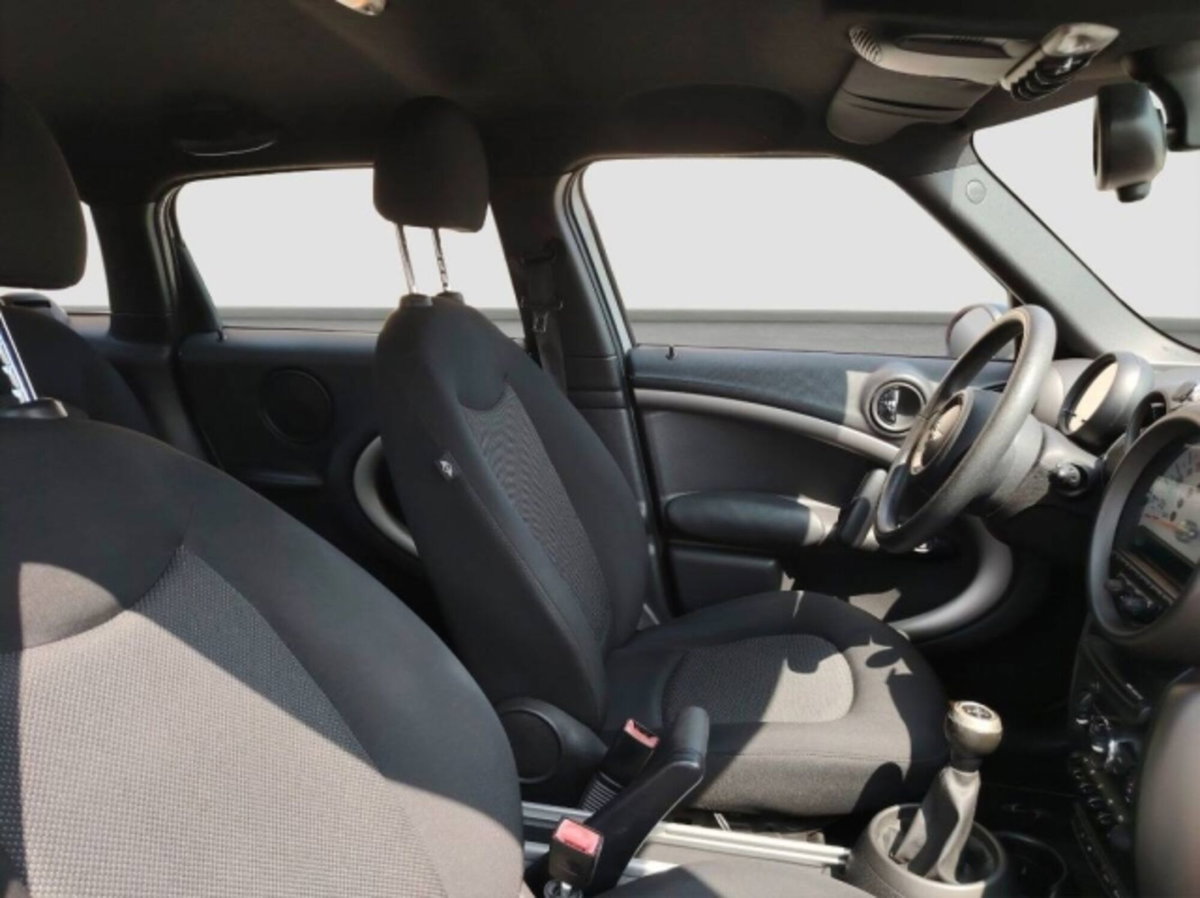 MINI Mini Countryman 1.6 Cooper D Countryman (18)