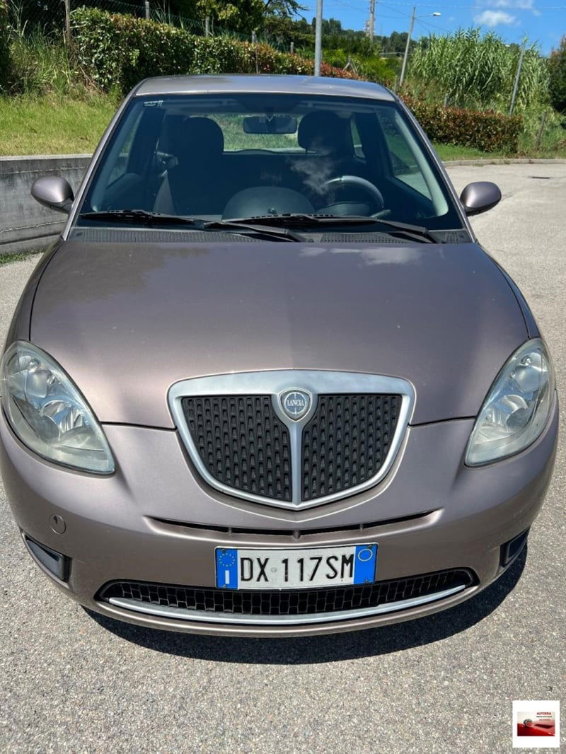 Lancia Ypsilon 1.2 Argento