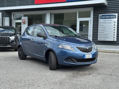 Lancia Ypsilon 1.0 FireFly 5 porte S&S Hybrid Silver Plus usata