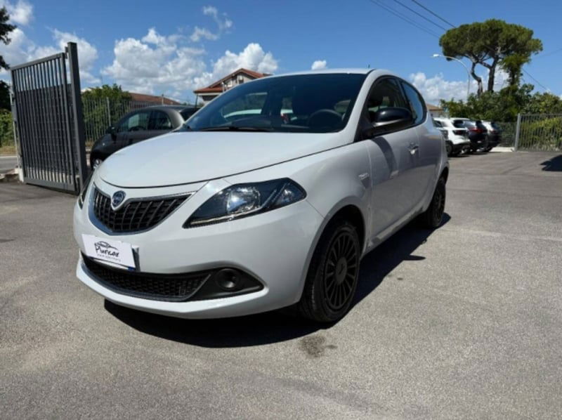 Lancia Ypsilon 1.2 69 CV 5 porte GPL Silver Plus