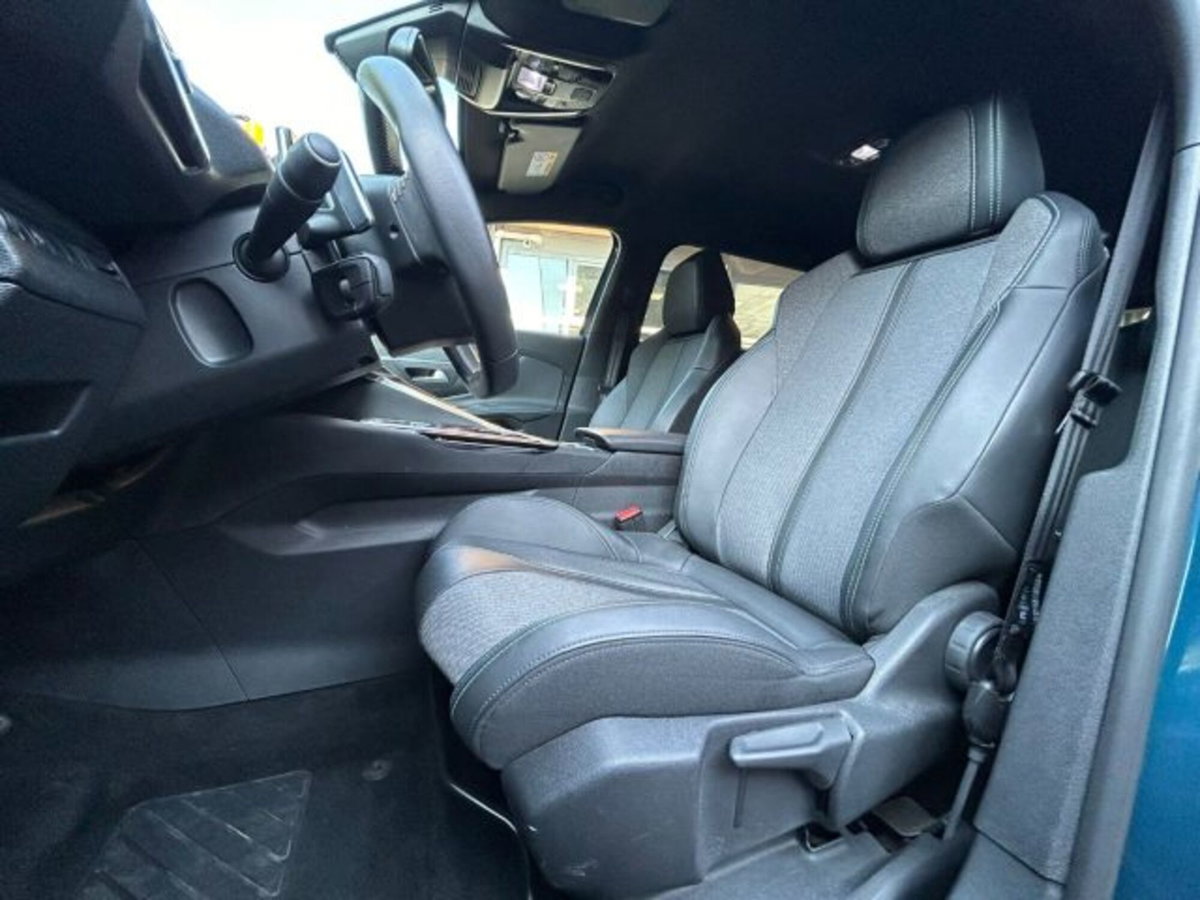 Peugeot 5008 1.5 bluehdi Allure Pack s&s 130cv eat8 (14)
