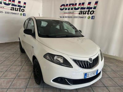 Lancia Ypsilon 1.0 FireFly 5 porte S&S Hybrid Ecochic A. Ferretti usata