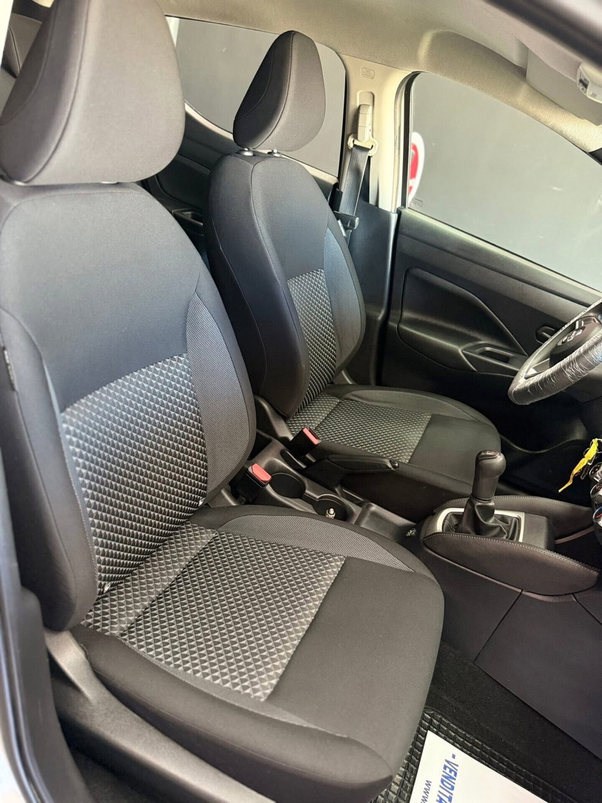 Nissan Micra IG-T 92 GPL 5 porte Eco N-Design (16)
