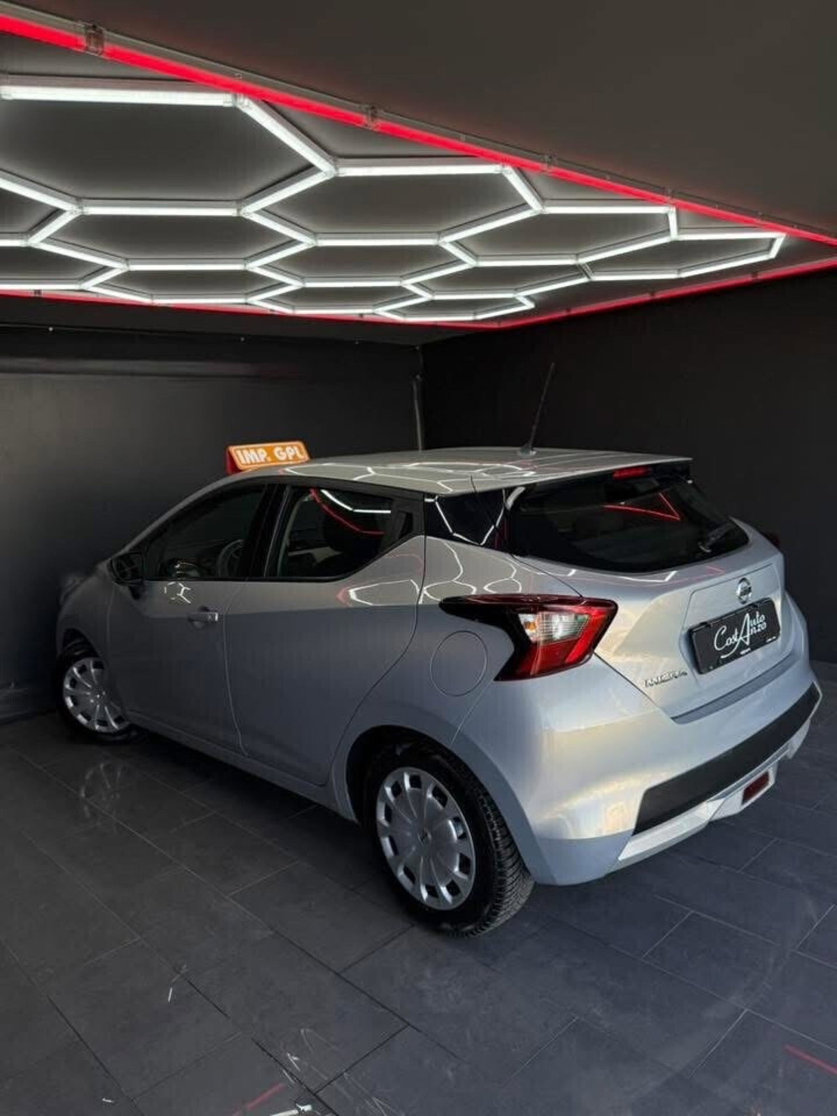 Nissan Micra IG-T 92 GPL 5 porte Eco N-Design (4)