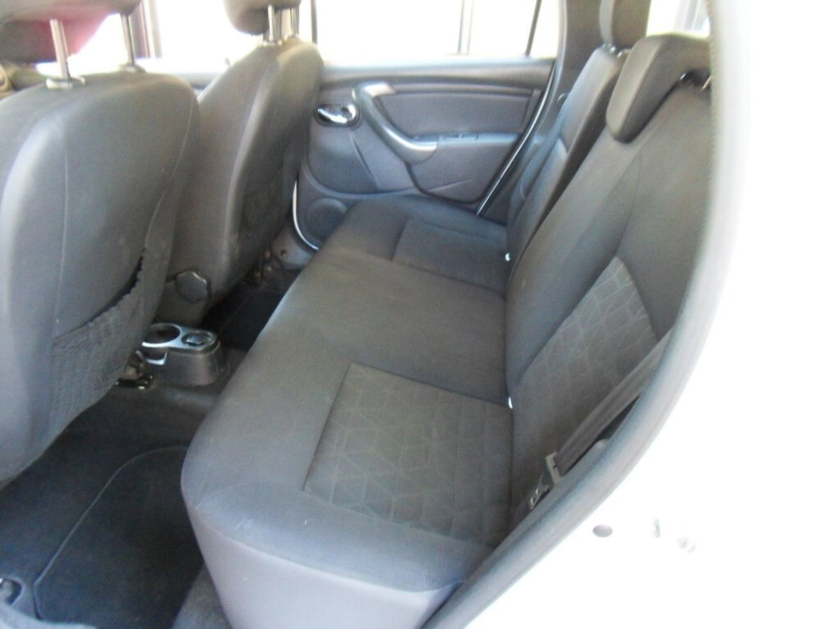 Dacia Duster 1.5 dCi 110CV 4x2 Lauréate (11)