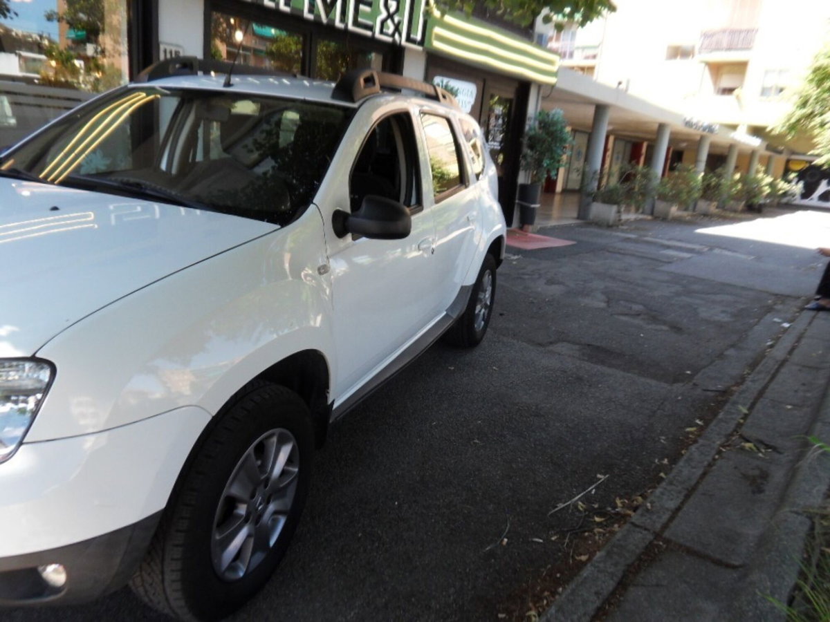 Dacia Duster 1.5 dCi 110CV 4x2 Lauréate (6)