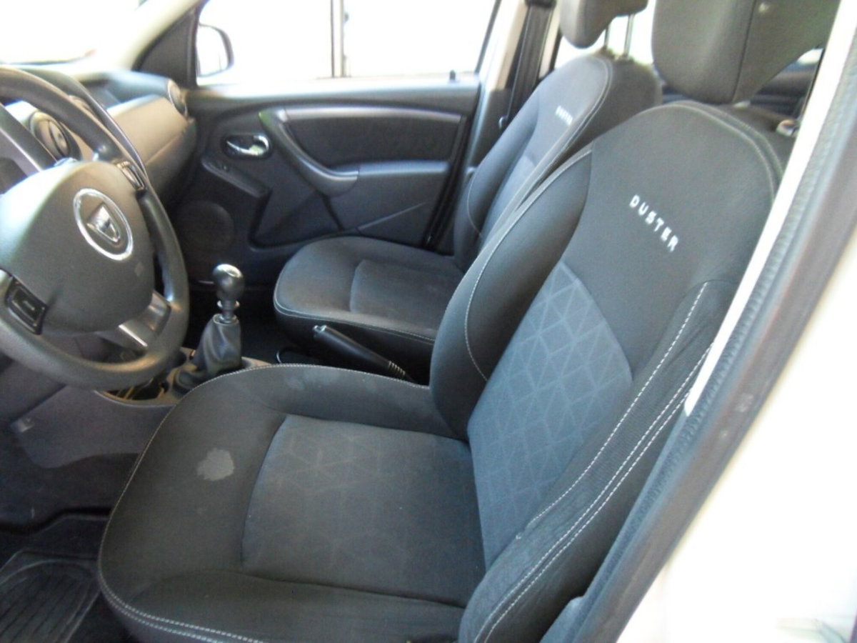Dacia Duster 1.5 dCi 110CV 4x2 Lauréate (7)