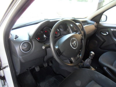 Dacia Duster 1.5 dCi 110CV 4x2 Lauréate (8)