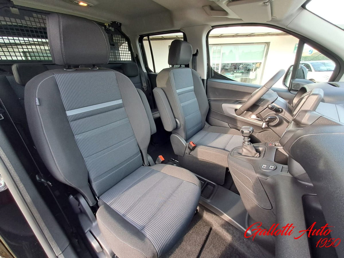 Fiat Doblò combi N1 1.5 diesel 130cv (9)