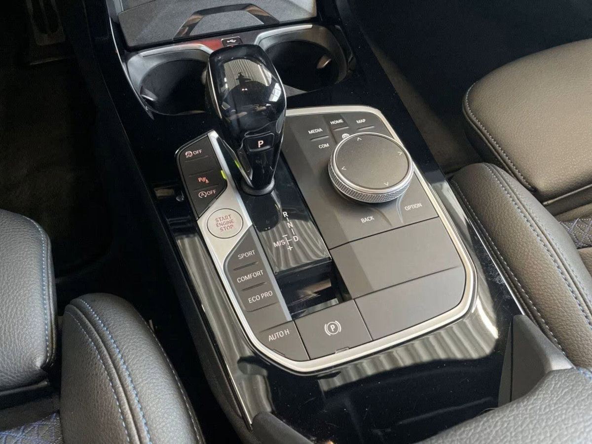 BMW Serie 1 120i 5p. Luxury (5)