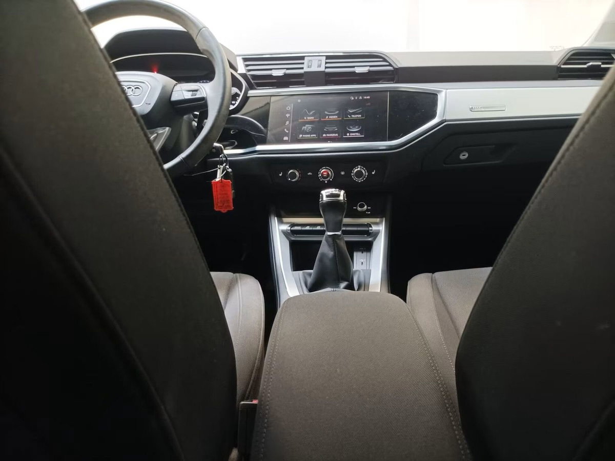 Audi Q3 35 TFSI S line edition (15)