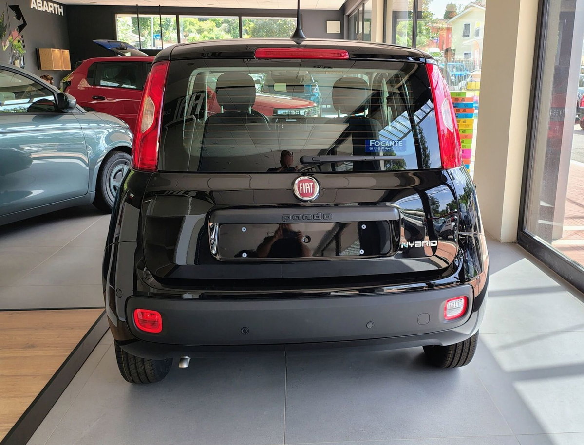 Fiat Panda 1.0 FireFly S&S Hybrid City Cross (5)