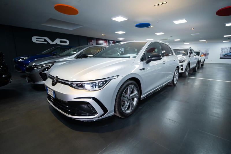 Volkswagen Golf Variant 1.5 TSI 150 CV EVO ACT R-Line