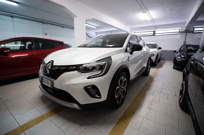 Renault Captur Plug-in Hybrid E-Tech 160 CV Intens usata