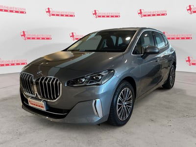 BMW Serie 2 Active Tourer 220i 48V  Luxury usata