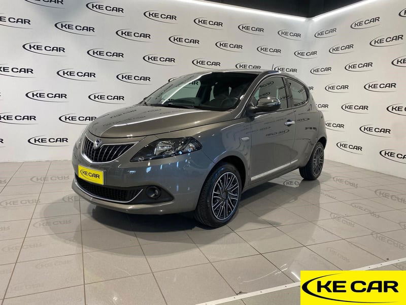 Lancia Ypsilon 1.0 FireFly 5 porte S&S Hybrid Ecochic Gold