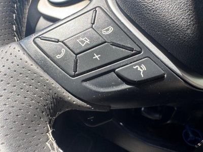 Mercedes-Benz Classe B 200 NGD Premium (7)