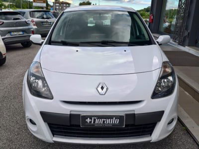 Renault Clio 1.2 16V 5 porte Luxe usata
