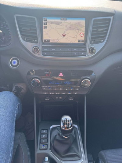 Hyundai Tucson 1.7 CRDi XPossible (10)