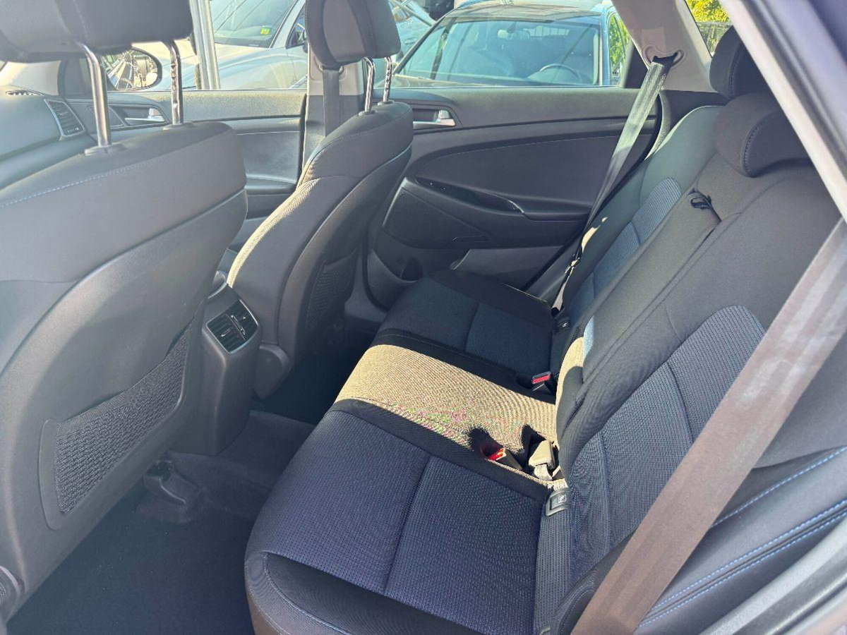 Hyundai Tucson 1.7 CRDi XPossible (13)
