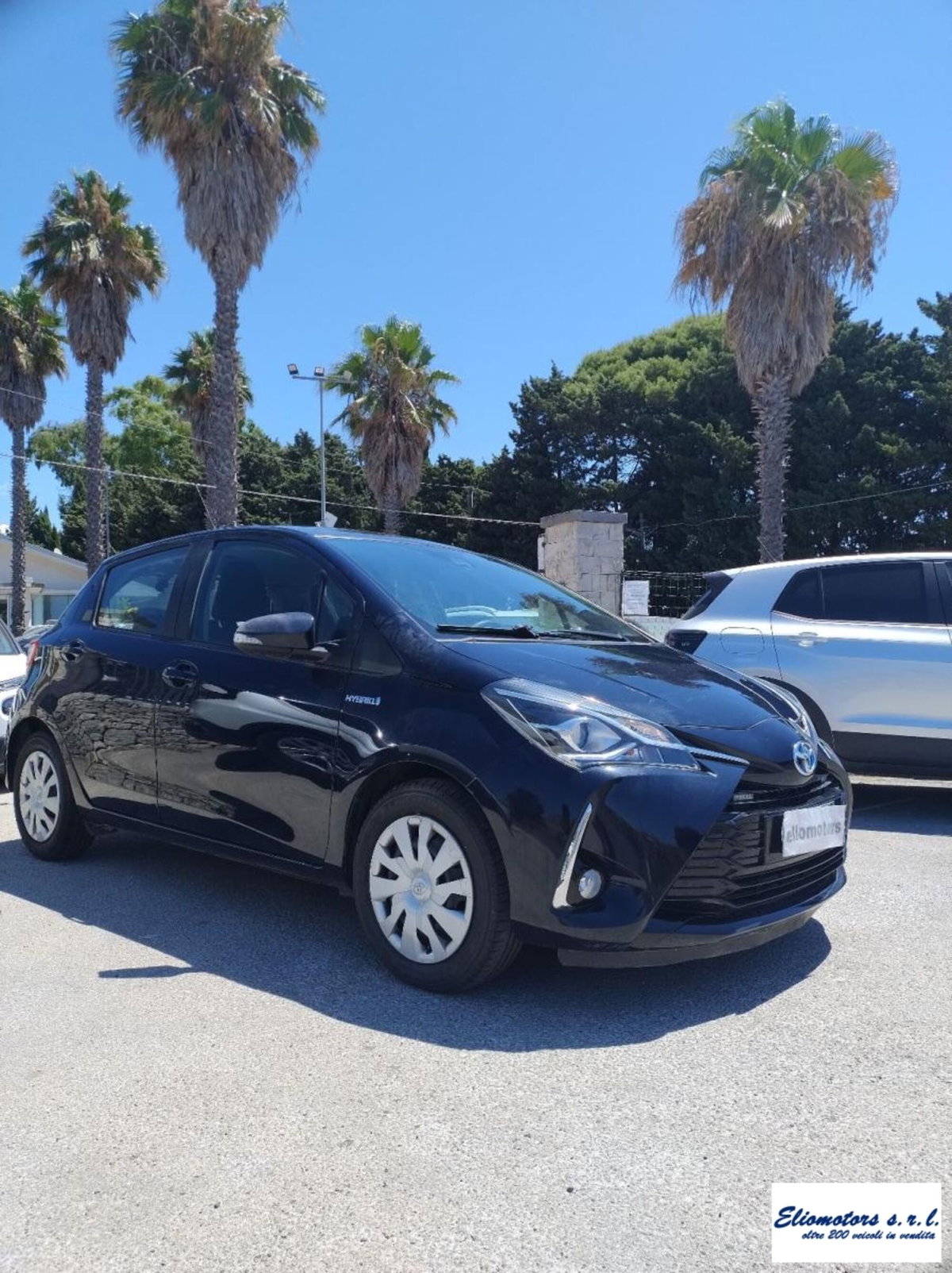 Toyota Yaris 1.5 Hybrid 5 porte Cool (2)