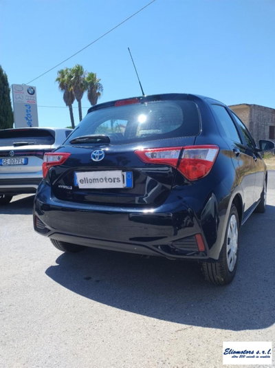 Toyota Yaris 1.5 Hybrid 5 porte Cool (7)