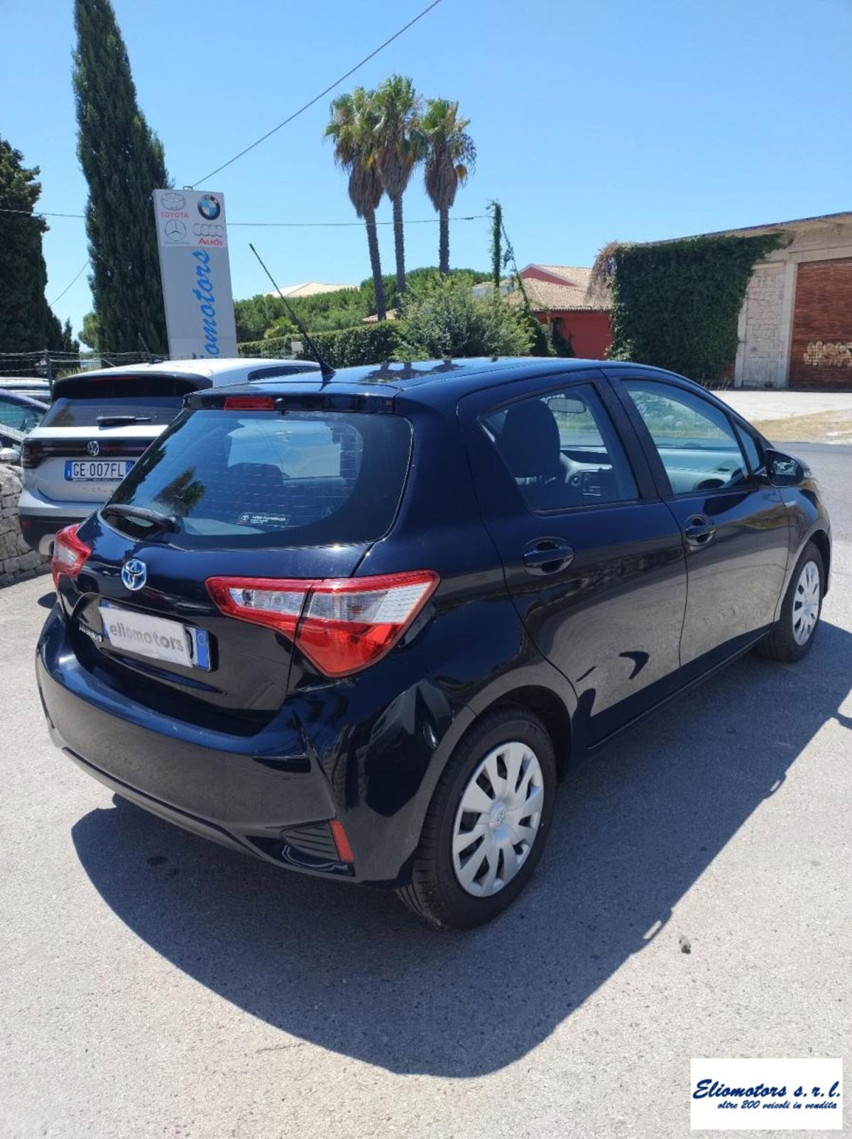 Toyota Yaris 1.5 Hybrid 5 porte Cool (8)