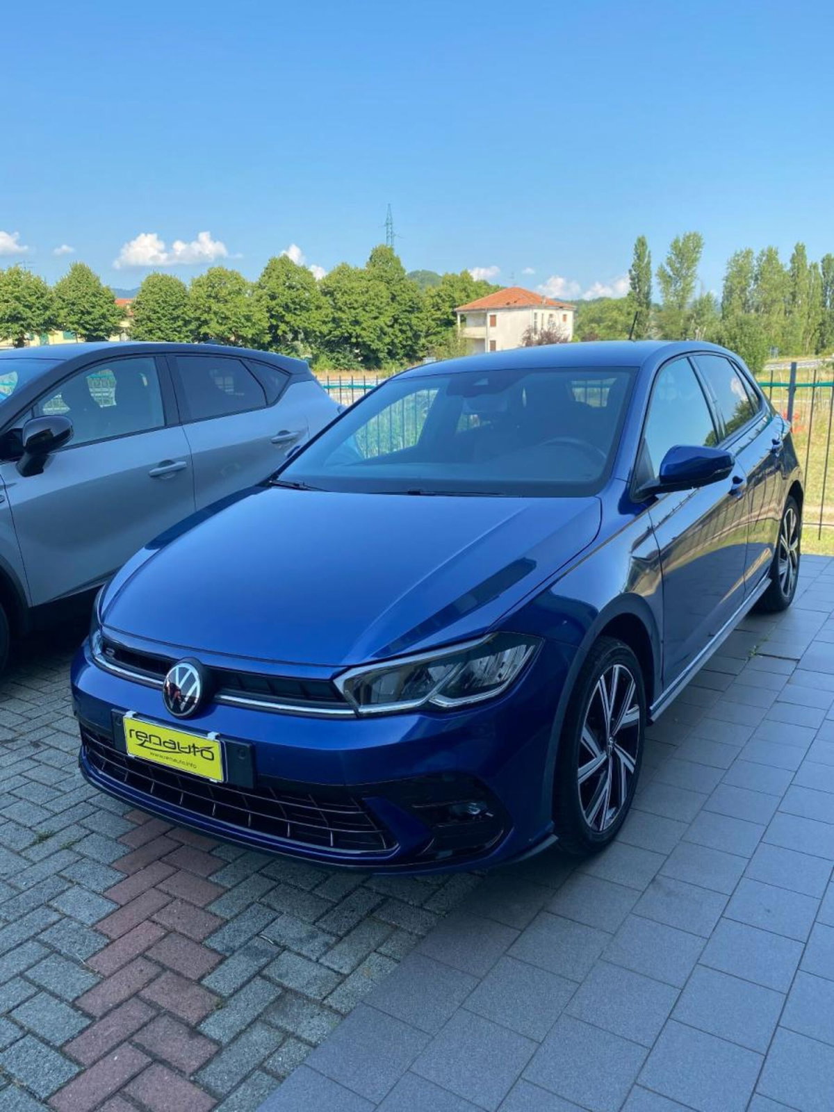 Volkswagen Polo 1.0 tsi R-Line 95cv (2)