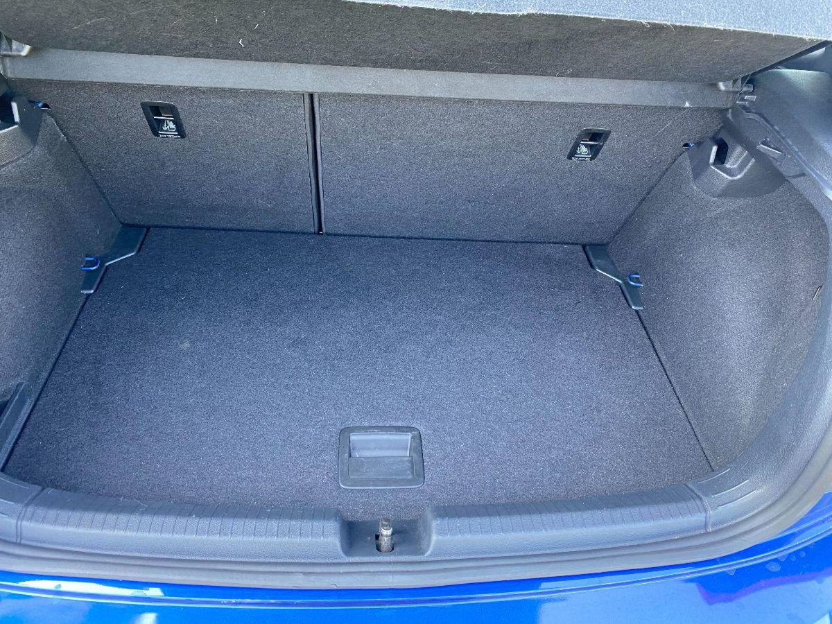 Volkswagen Polo 1.0 tsi R-Line 95cv (7)