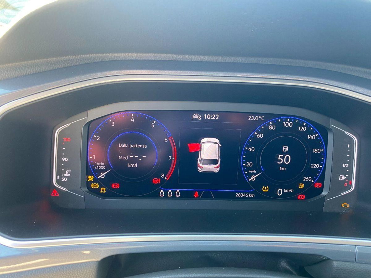 Volkswagen T-Roc 1.0 TSI Style (8)