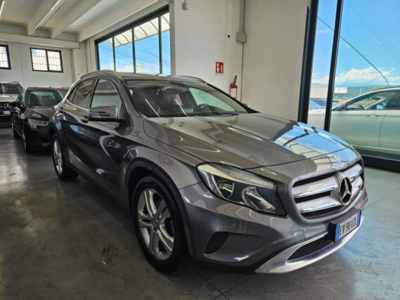 Mercedes-Benz GLA SUV 200 CDI Executive