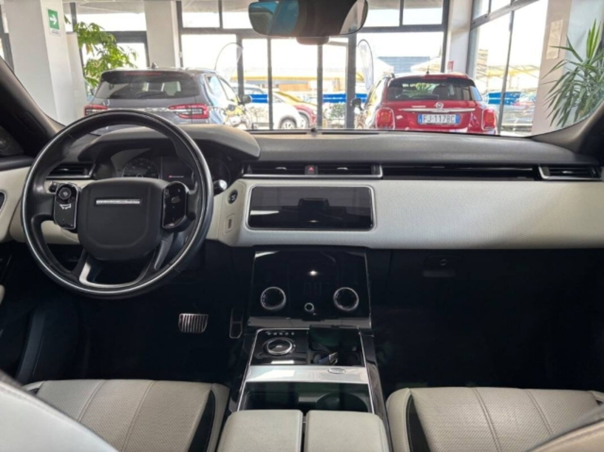 Land Rover Range Rover Velar 2.0D I4 240 CV R-Dynamic HSE (12)