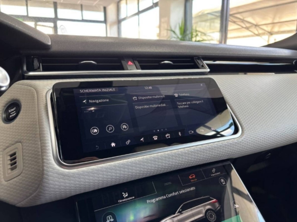 Land Rover Range Rover Velar 2.0D I4 240 CV R-Dynamic HSE (15)