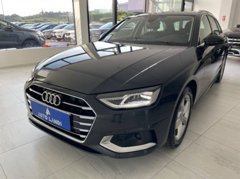 Audi A4 Avant 35 2.0 tdi mhev Business Advanced 163cv s-tronic