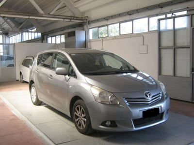 Toyota Verso 2.0 D Active 7 posti usata