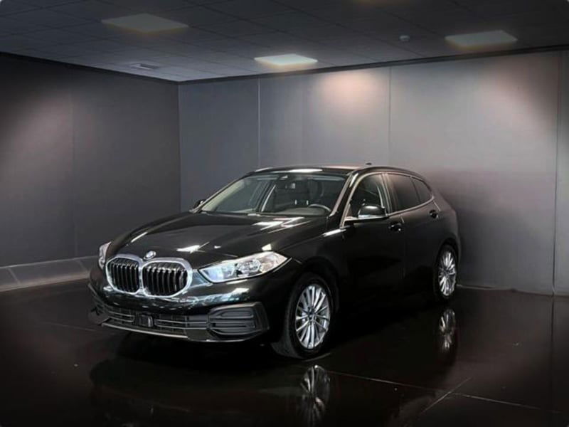 BMW Serie 1 116d 2.0 116CV cat 5 porte Attiva DPF