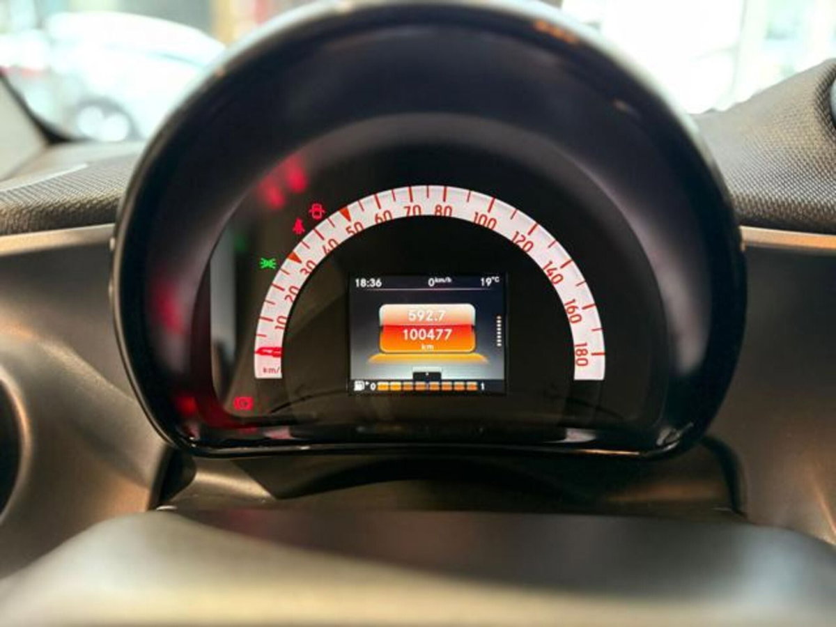 smart Fortwo 90 0.9 Turbo twinamic JBL (20)