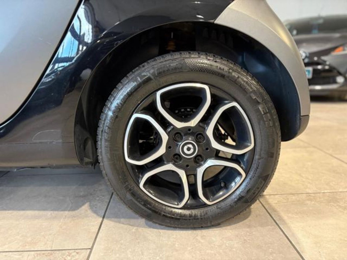 smart Fortwo 90 0.9 Turbo twinamic JBL (9)