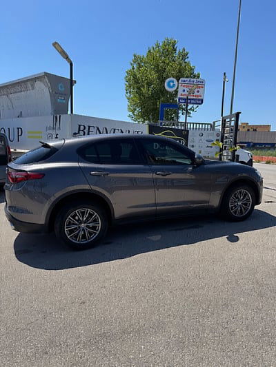 Alfa Romeo Stelvio Stelvio 2.2 Turbodiesel 180 CV AT8 Q4 Business usata