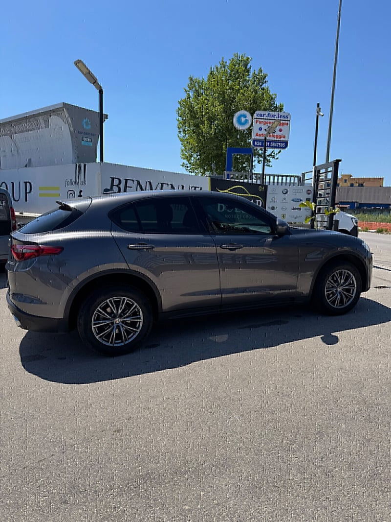 Alfa Romeo Stelvio Stelvio 2.2 Turbodiesel 180 CV AT8 Q4 Business