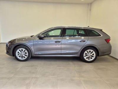 Skoda Octavia Station Wagon 2.0 TDI EVO SCR DSG Wagon Executive usata