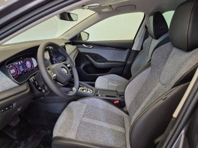 Skoda Octavia Station Wagon 2.0 TDI EVO SCR DSG Wagon Executive (8)