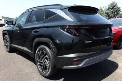 Hyundai Tucson 1.6 hev Xtech 2wd 239cv auto (7)