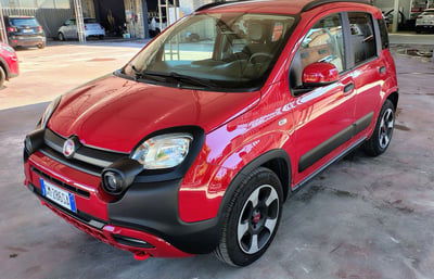Fiat Panda 1.0 FireFly S&S Hybrid City Cross usata